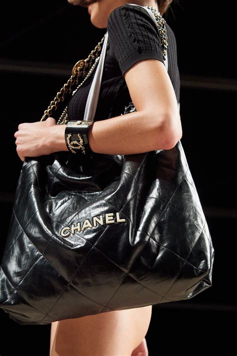 collection sac chanel 2022|giant Chanel 22 bag.